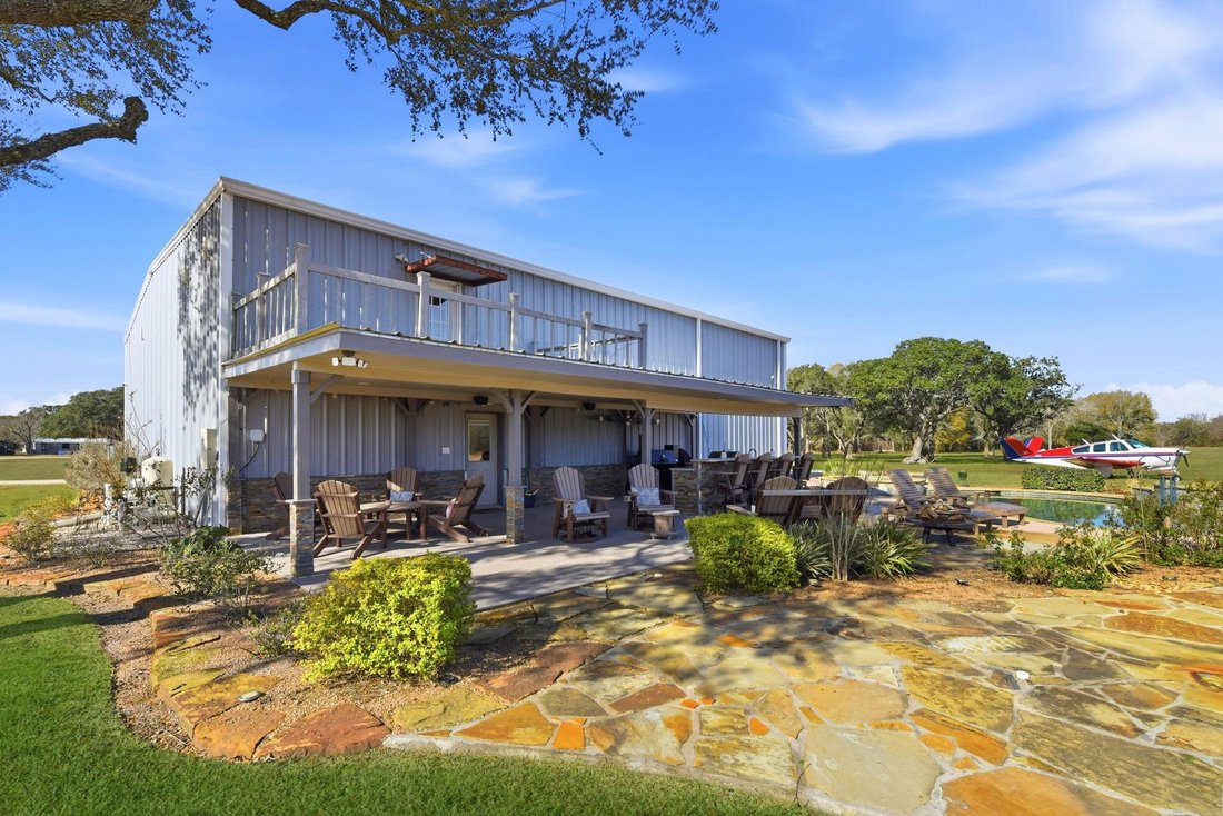 House in Louise, Texas, United States 3 - 17068048