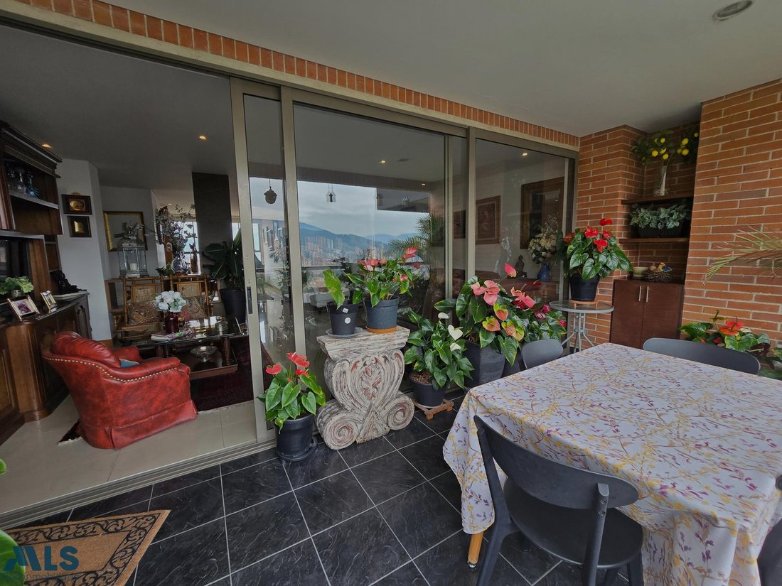 Apartment in Buga, Choco, Colombia 4 - 17068377