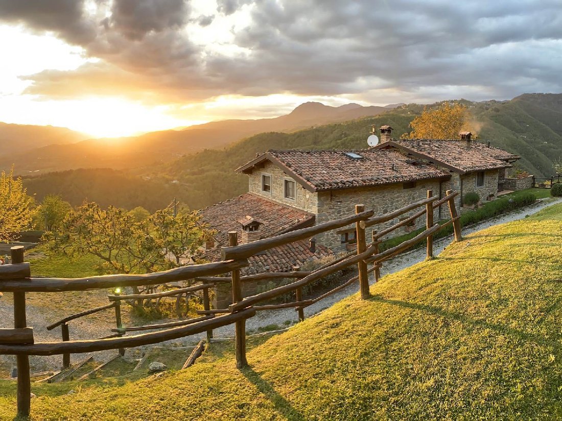 Country House in Pieve Fosciana, Tuscany, Italy 1 - 17070727