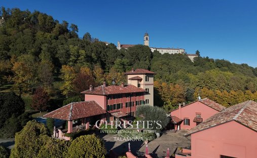 Azienda agricola a Serralunga di Crea, Piemonte, Italia 1