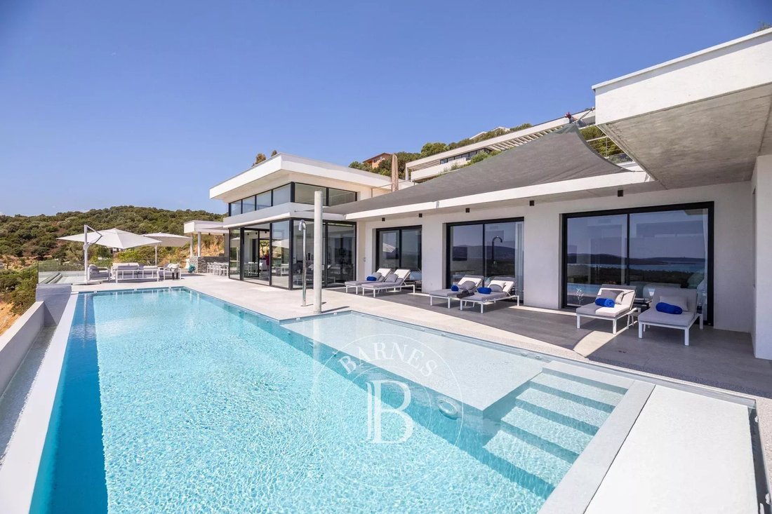 Villa in Zonza, Corsica, France 2 - 12953318