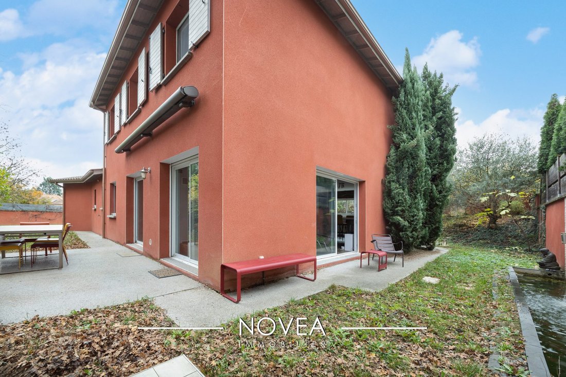 House in Francheville le Haut-Bruissin, Francheville, France 2 - 17072341