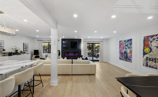 Condo in Woodbury, New York, United States 1