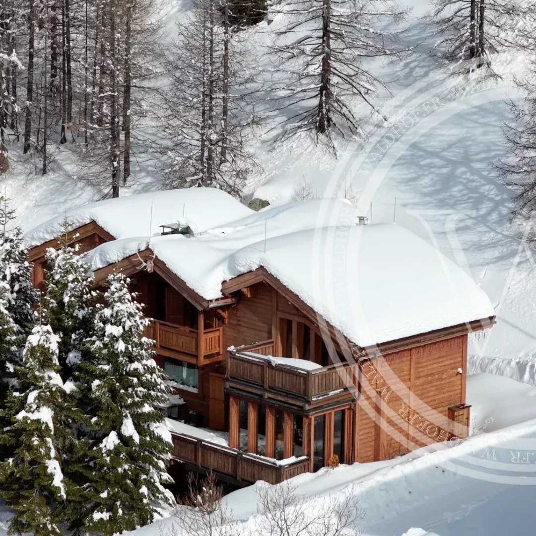 Chalet in Isola, Provence-Alpes-Côte d'Azur, France 1 - 16461756