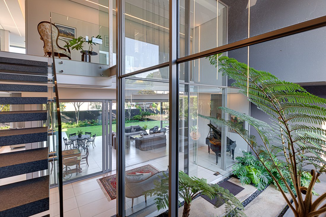 House in Bryanston, Gauteng, South Africa 4 - 17071768