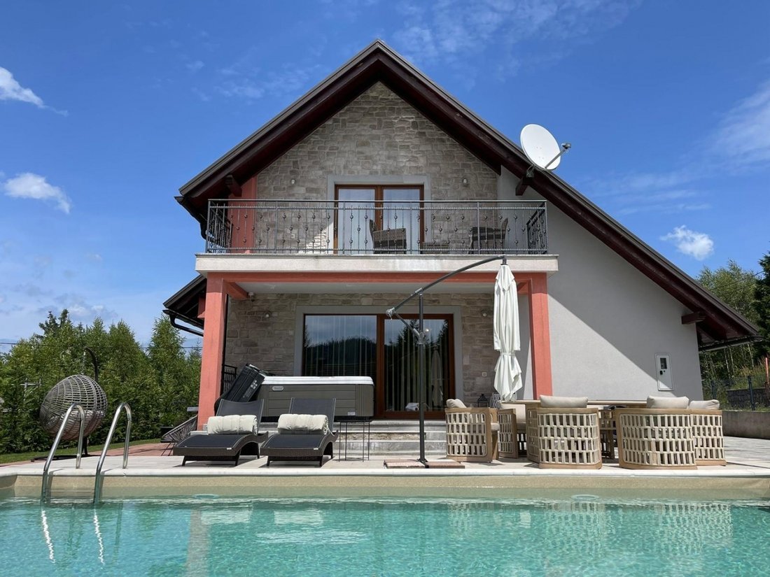 Villa in Opcina Lokve, Primorje-Gorski Kotar County, Croatia 1 - 17071879