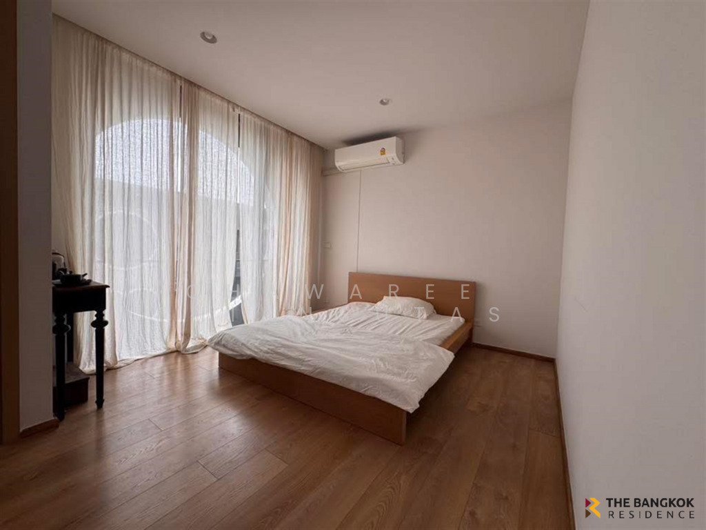 Townhouse in Lat Phrao, Bangkok, Thailand 4 - 16410093