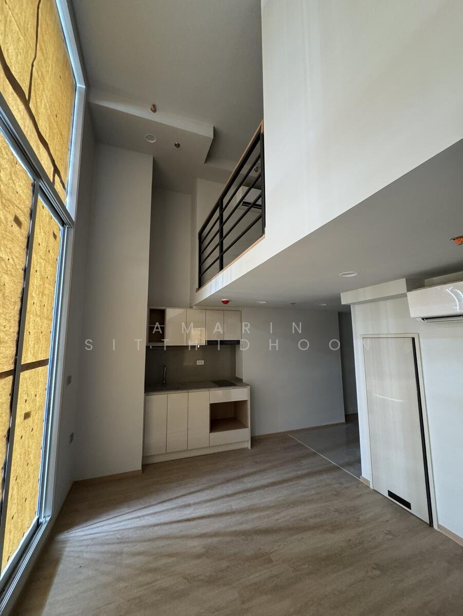 Condo in Si Phraya, Bangkok, Thailand 1 - 16850182