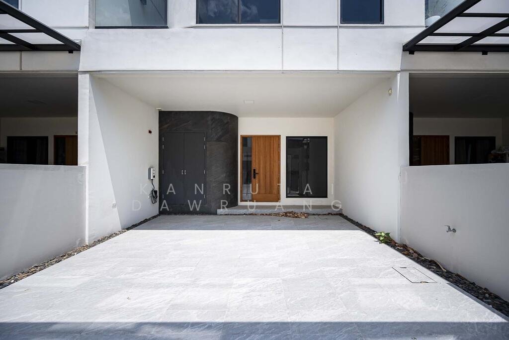 Townhouse in Ban Pong, Ratchaburi, Thailand 3 - 15514213