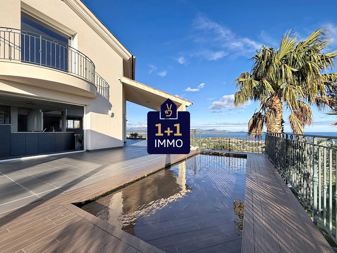 Villa in Exterieurs, Frejus, France 1 - 17072333