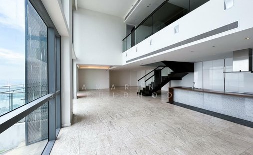 Condo in Bang Phong Phang, Krung Thep Maha Nakhon, Thailand 1