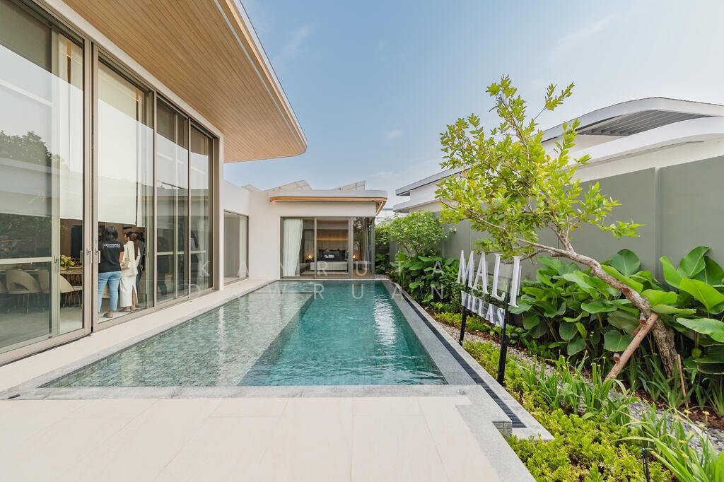 Villa in Thalang, Phuket, Thailand 3 - 16476630