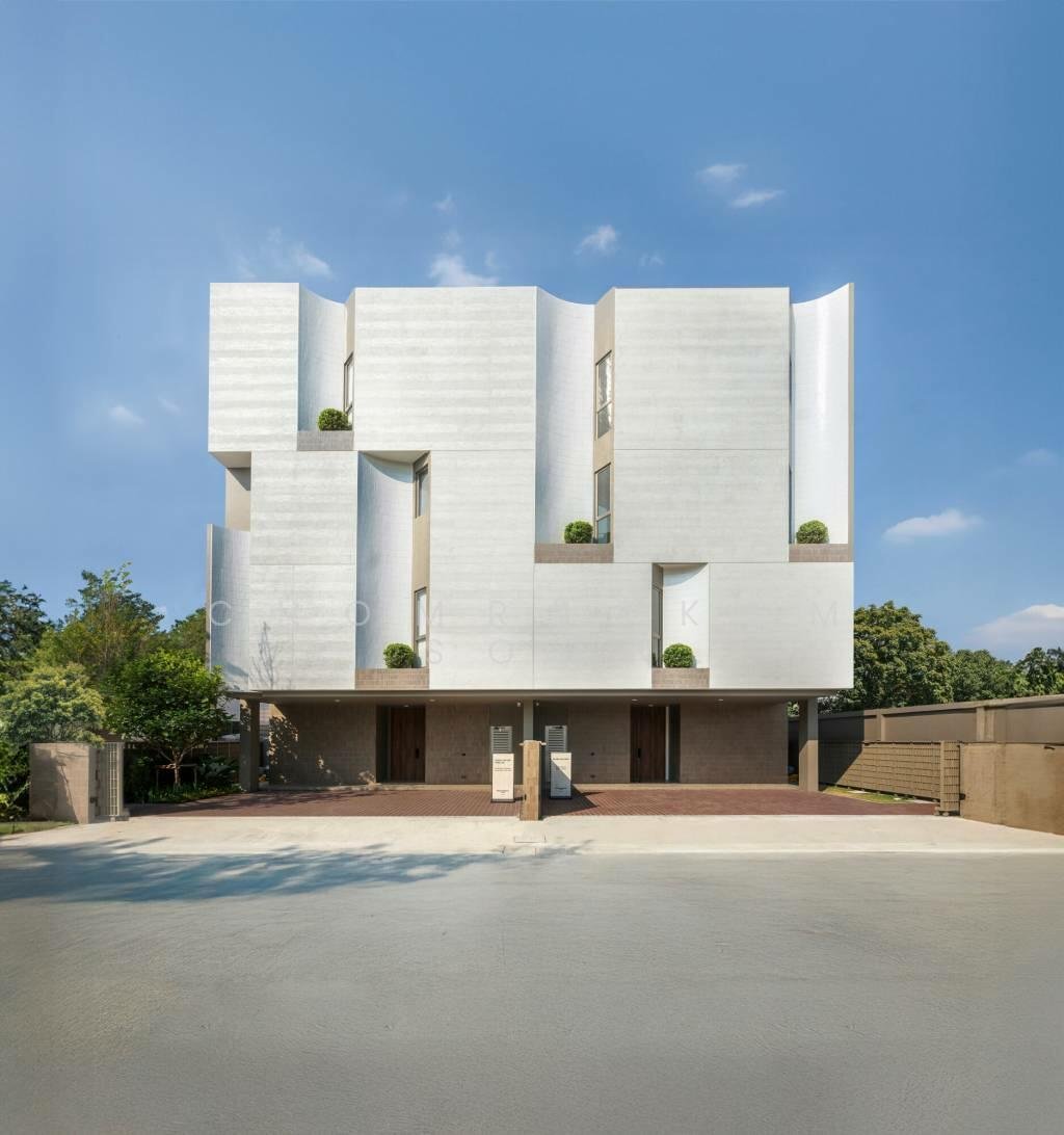 Townhouse in Bang Na Tai, Bangkok, Thailand 2 - 16997252