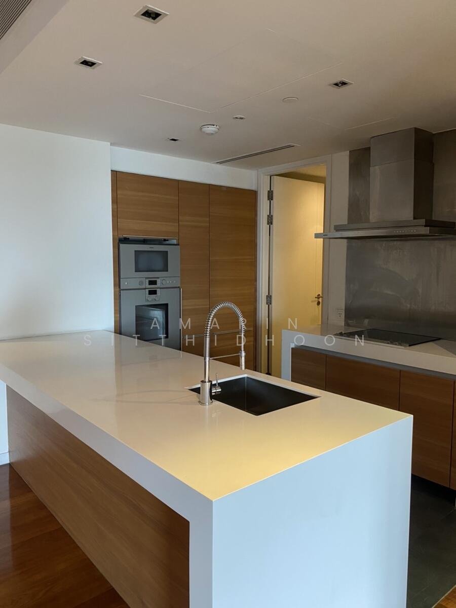 Condo in Bang Phong Phang, Krung Thep Maha Nakhon, Thailand 4 - 16476822