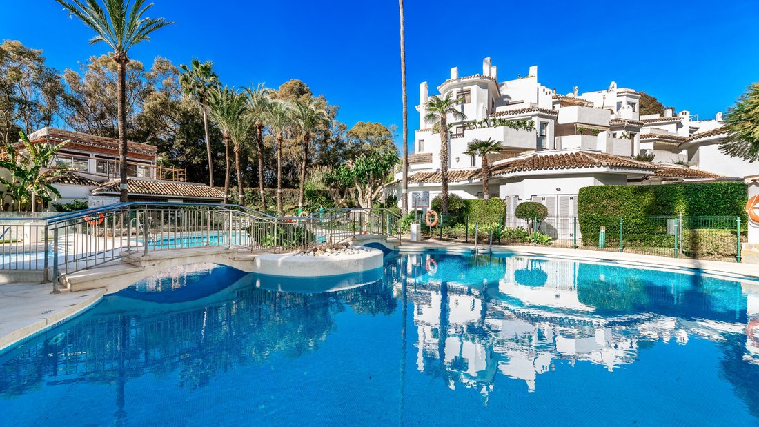 Apartment in Elviria-Cabopino, Marbella, Spain 1 - 17071133