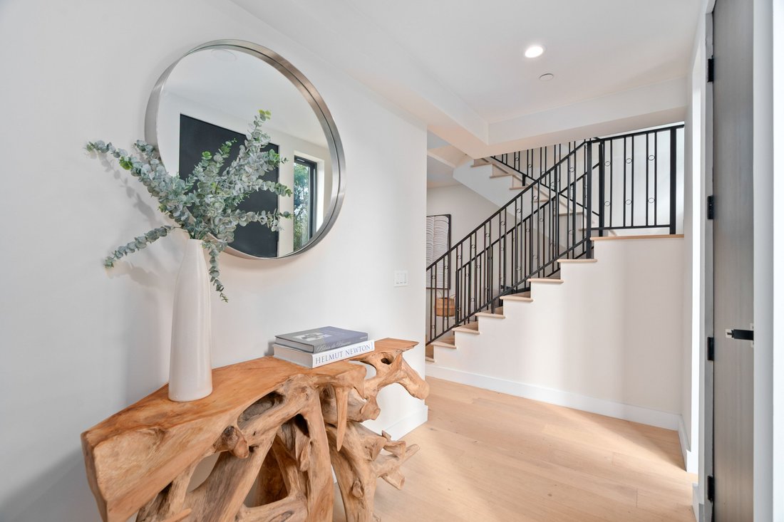 Condo in Los Angeles, California, United States 2 - 17072507