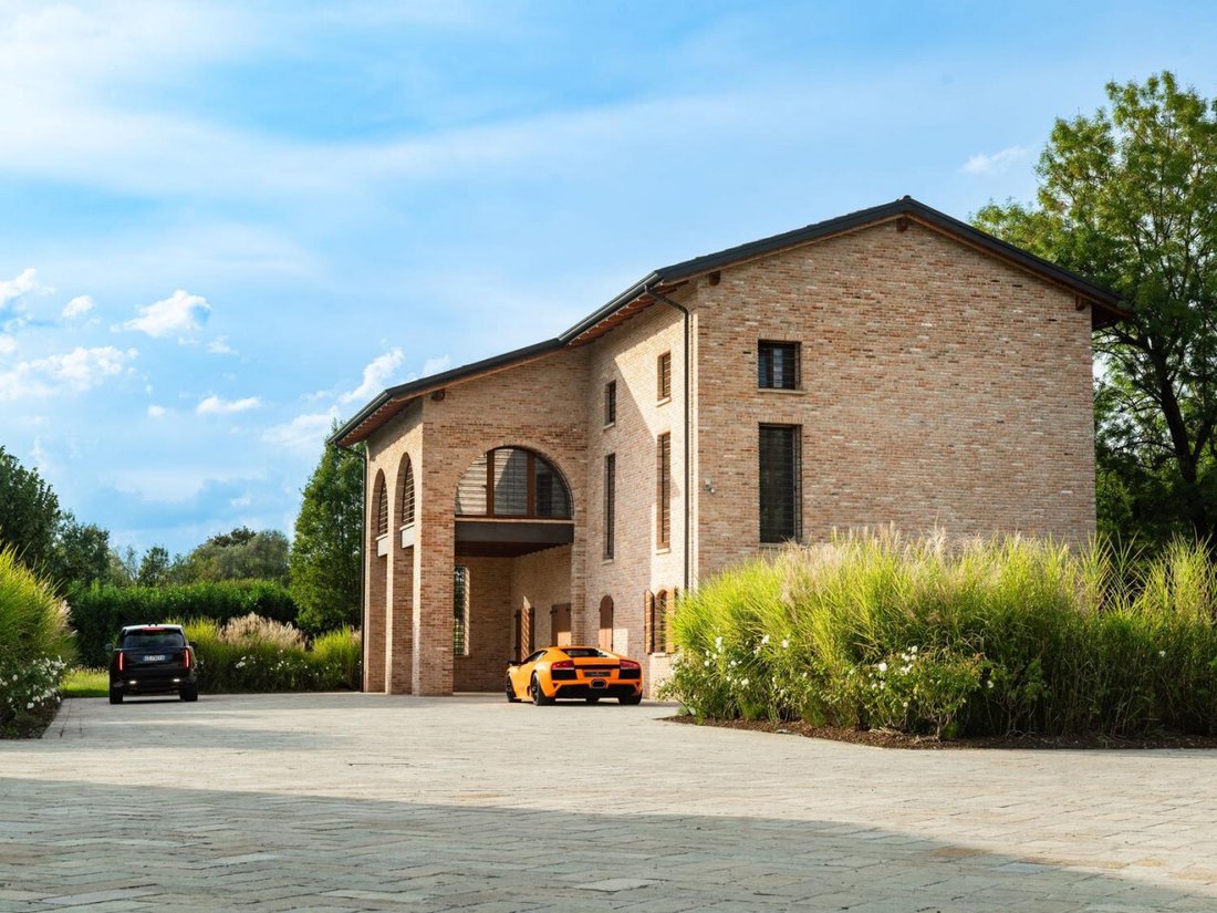 Villa in San Maurizio-Villaggio Stranieri-Bazzarola, Reggio Emilia, Emilia-Romagna 1 - 17071766