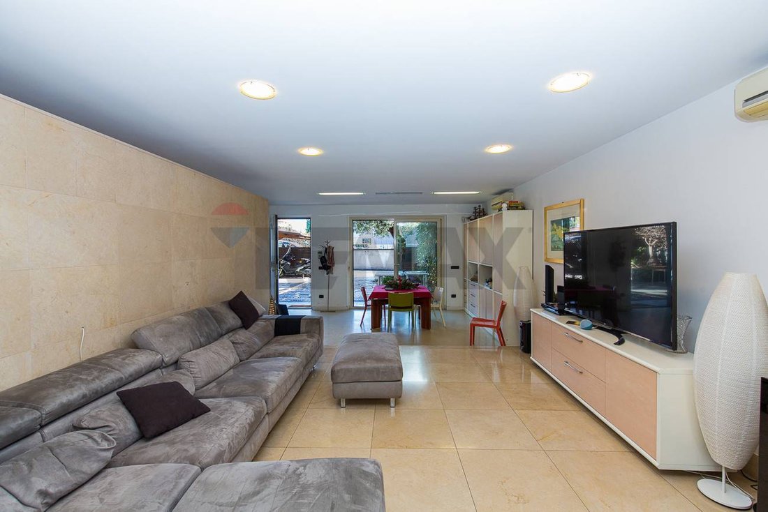 Villa in Tremestieri Etneo, Sicily, Italy 1 - 17072048