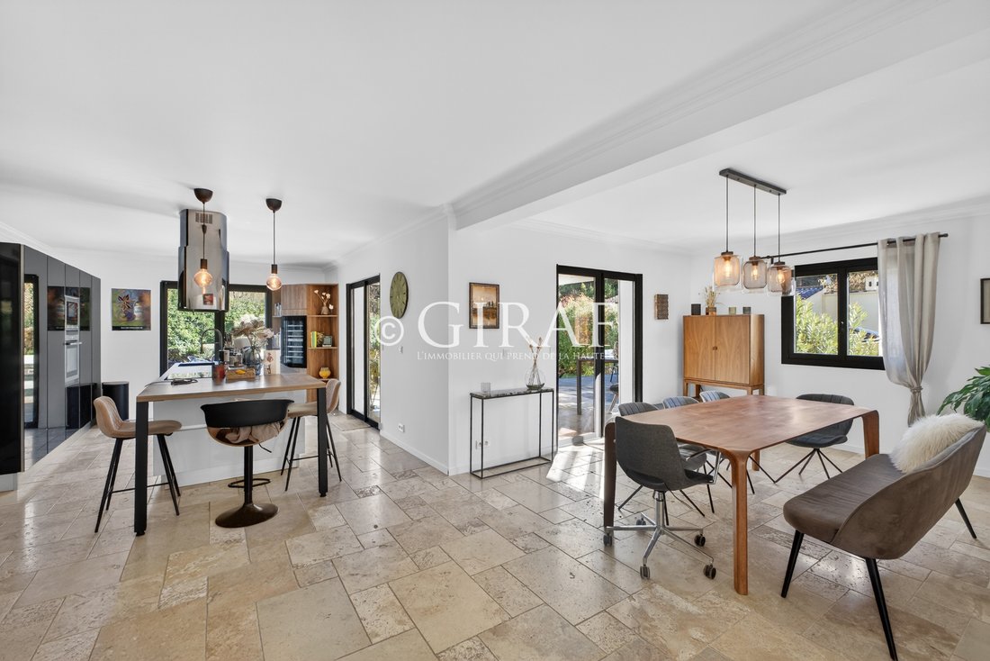 Villa in Saint-Paul-de-Vence, Provence-Alpes-Côte d'Azur, France 2 - 17071448
