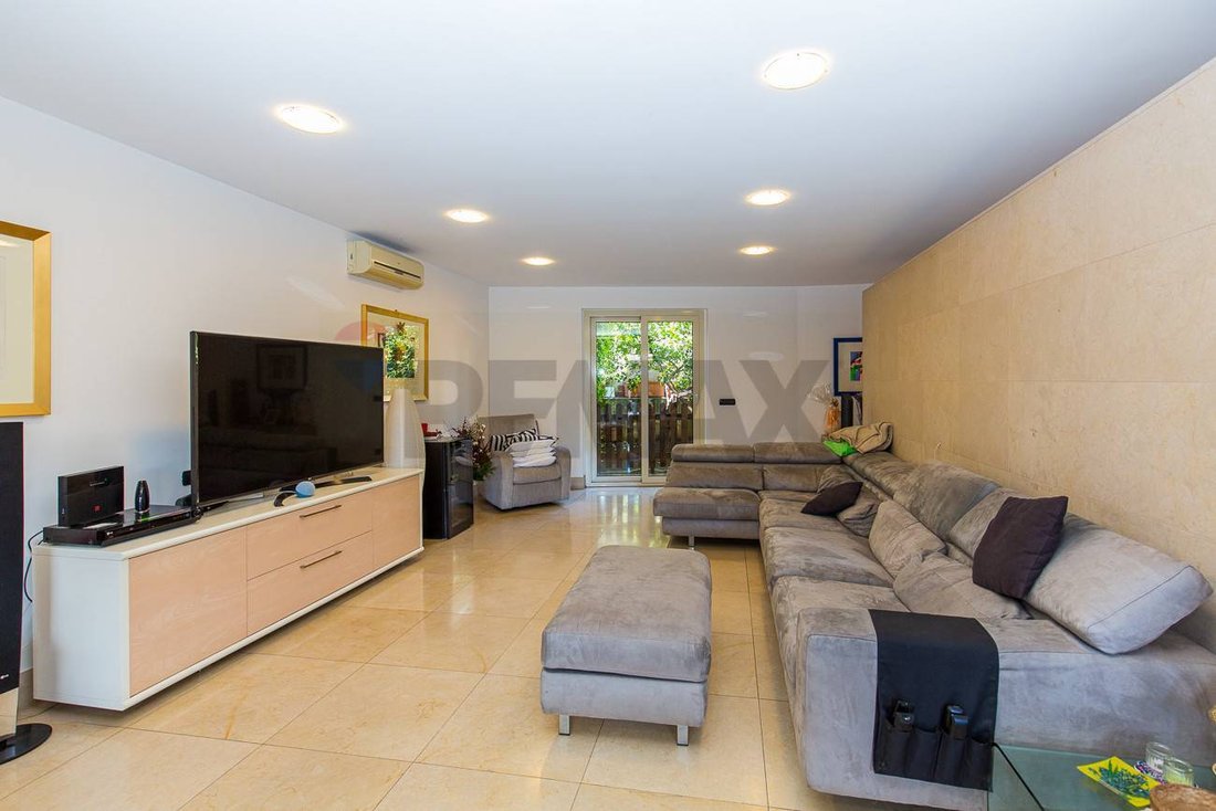 Villa in Tremestieri Etneo, Sicily, Italy 3 - 17072048