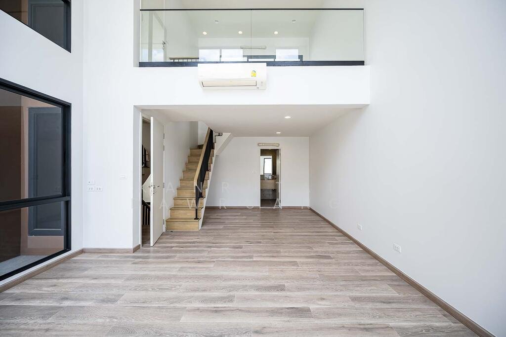 Townhouse in Ban Pong, Ratchaburi, Thailand 2 - 15514213