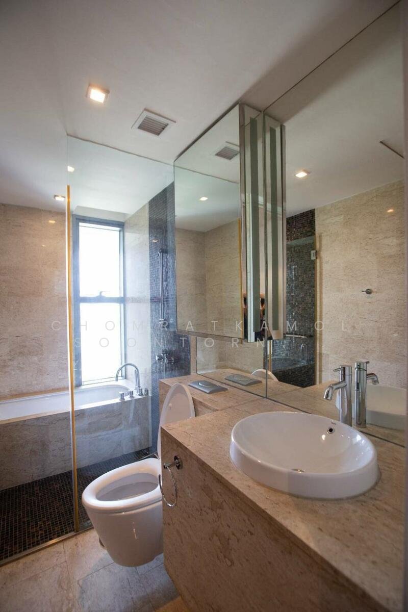Condo in Bang Phong Phang, Krung Thep Maha Nakhon, Thailand 4 - 16547542