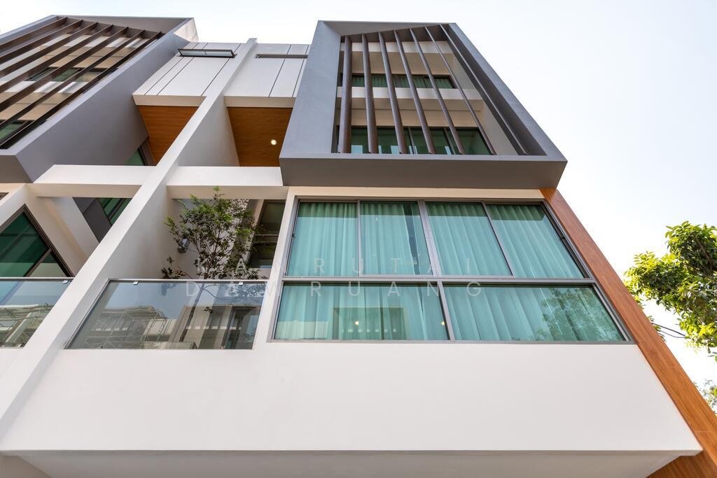 Townhouse in Phra Khanong Tai, Krung Thep Maha Nakhon, Thailand 1 - 16088129