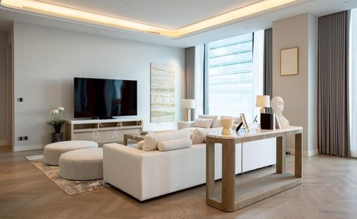 Condo in Pathum Wan, Krung Thep Maha Nakhon, Thailand 1