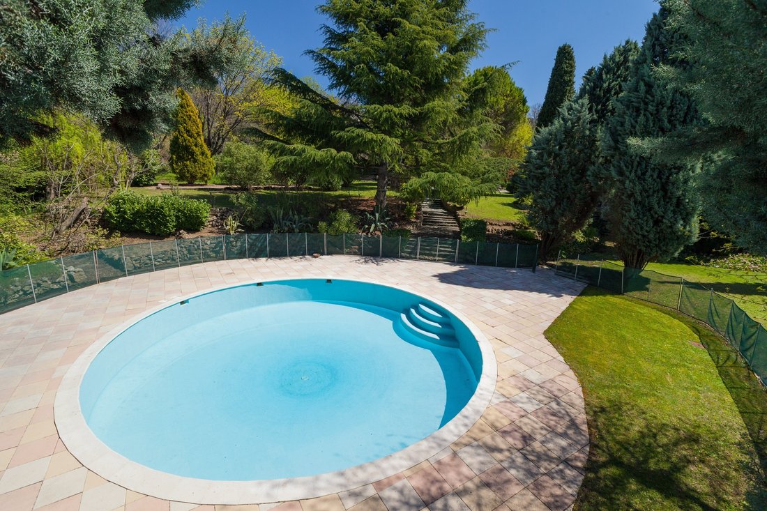 House in Le Rouret, Provence-Alpes-Côte d'Azur, France 4 - 17072670