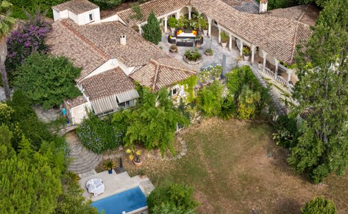 House in Grasse, Provence-Alpes-Côte d'Azur, France 1
