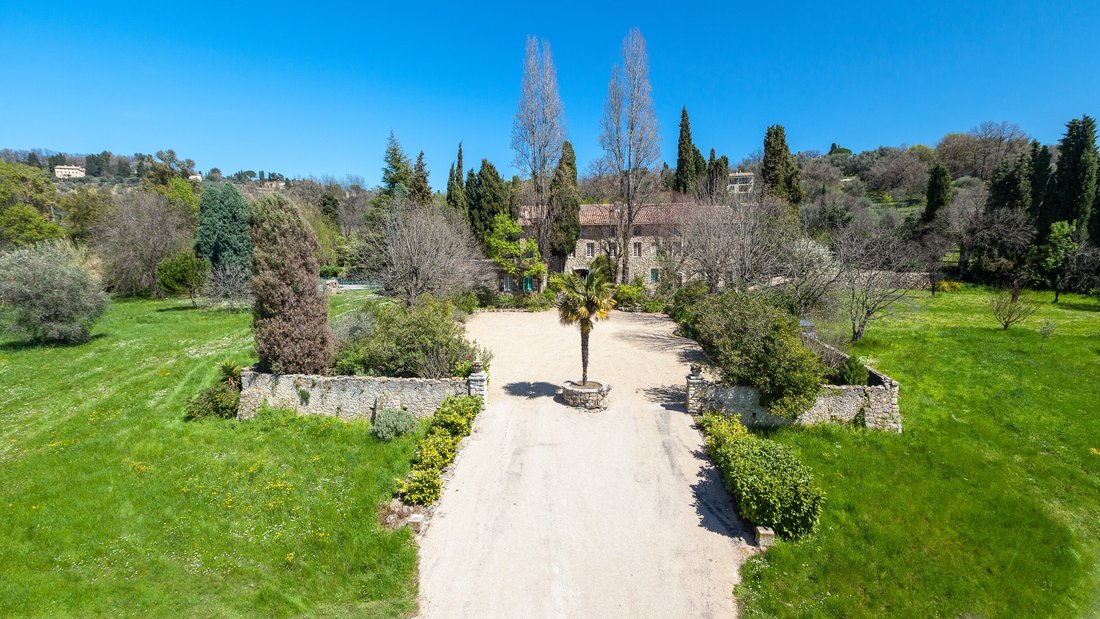 House in Le Rouret, Provence-Alpes-Côte d'Azur, France 3 - 17072670