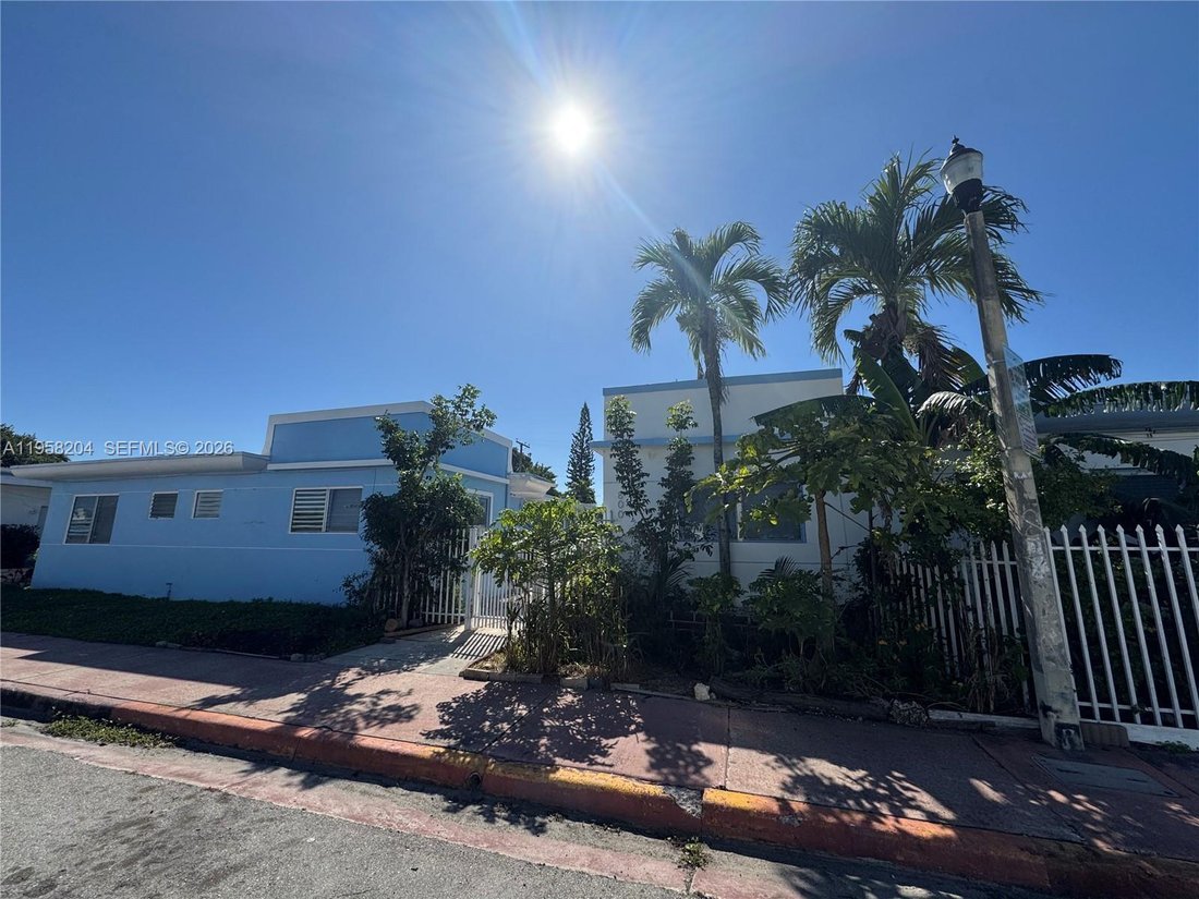 Miami Beach, Florida, United States 4 - 17072853