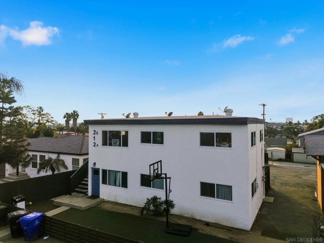 San Diego, California, United States 4 - 17072782