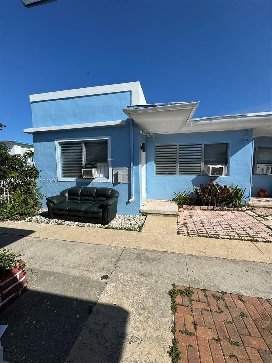 Miami Beach, Florida, United States 5 - 17072853