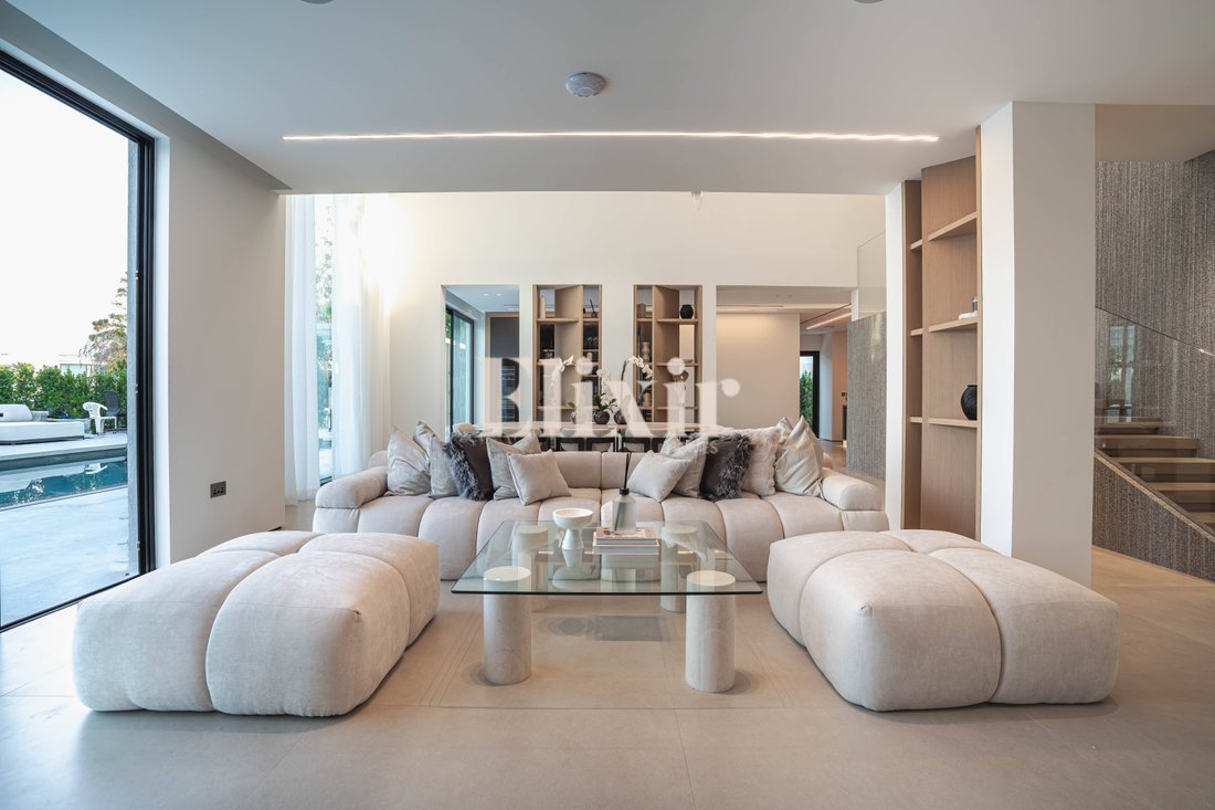 Villa in Jumeirah Islands / Juzur Jumeirah, Dubai, United Arab Emirates 3 - 17073148