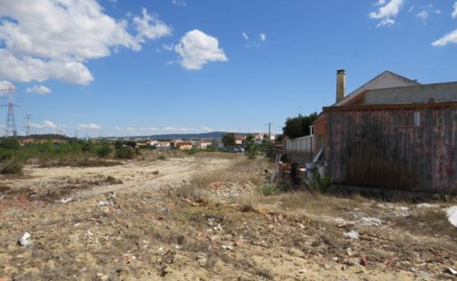 Land in Quinta do Conde, Setúbal Municipality, Portugal 1