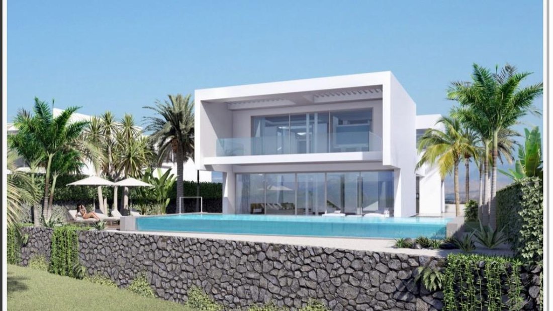 Villa in La Caleta, Adeje, Canary Islands 1 - 17073321