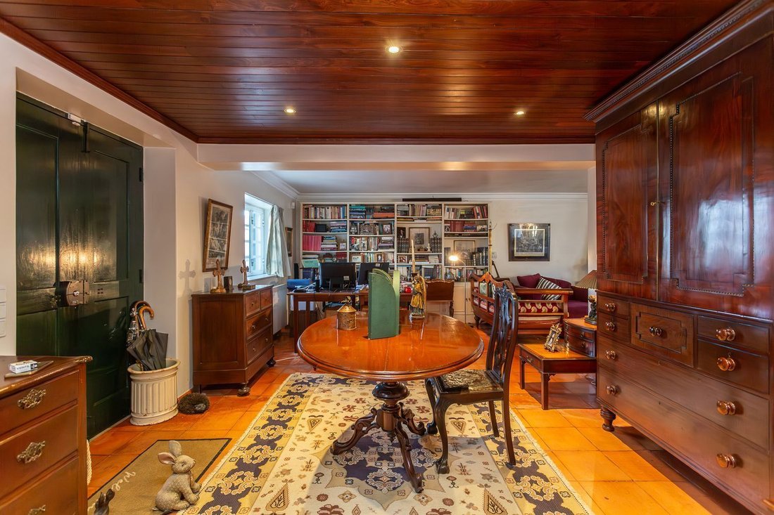Villa in Algueirao-Mem Martins, Lisbon, Portugal 4 - 17072949
