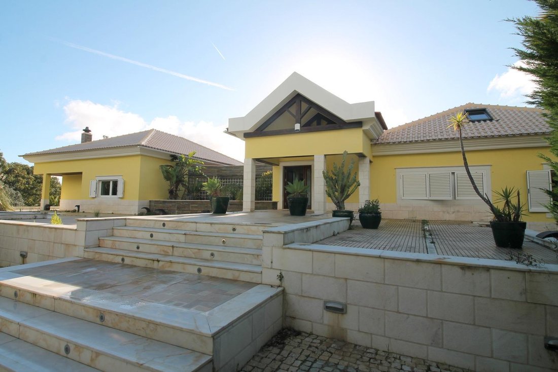 Villa in Belas, Lisbon, Portugal 3 - 17073107