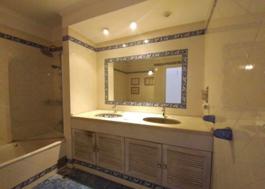 Villa in Rio de Mouro, Lisbon, Portugal 4 - 17072997