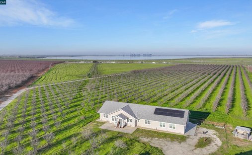 House in Byron, California, United States 1