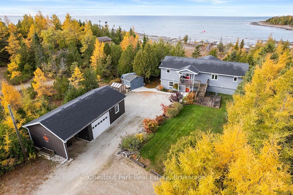 House in Tobermory, Ontario, Canada 5 - 17073759