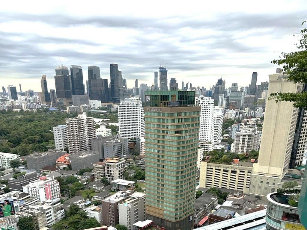 Condo in Khlong Toei, Krung Thep Maha Nakhon, Thailand 3 - 16997381