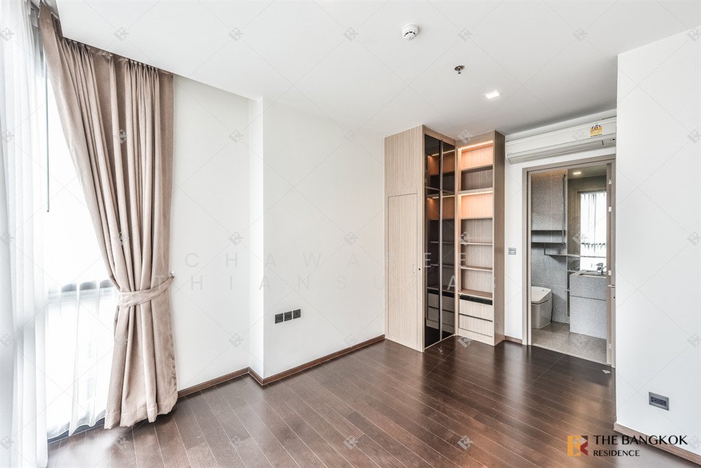 Condo in Thanon Phaya Thai, Bangkok, Thailand 1 - 16703019