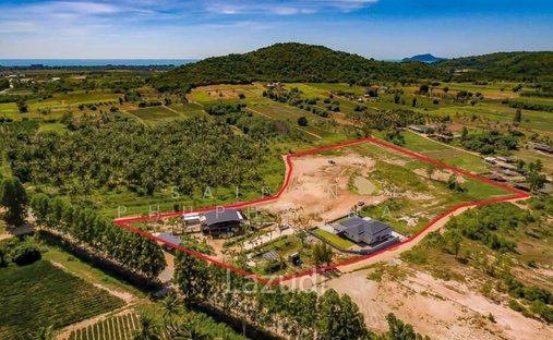 Villa in Sam Roi Yot, Prachuap Khiri Khan, Thailand 1