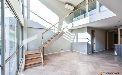 Condo in Watthana, Krung Thep Maha Nakhon, Thailand 1