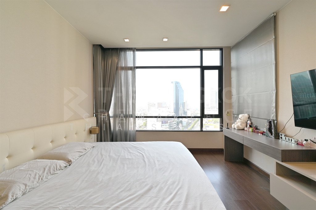 Condo in Huai Khwang, Krung Thep Maha Nakhon, Thailand 2 - 16693265