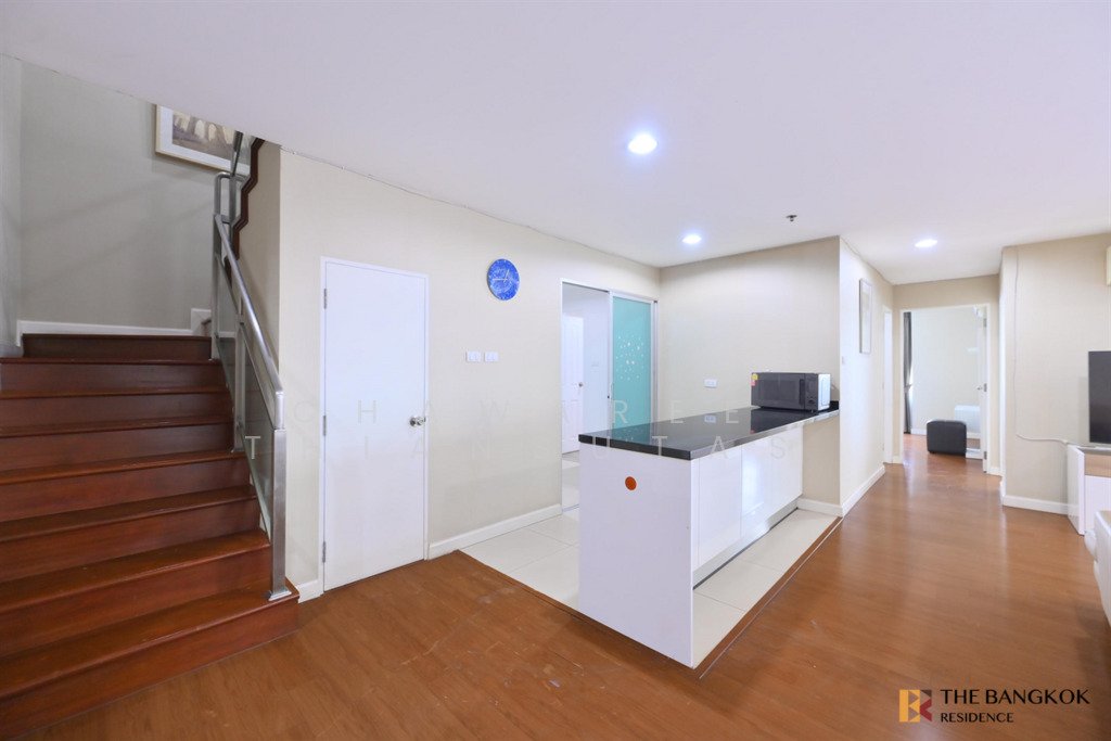 Condo in Huai Khwang, Krung Thep Maha Nakhon, Thailand 2 - 16702928