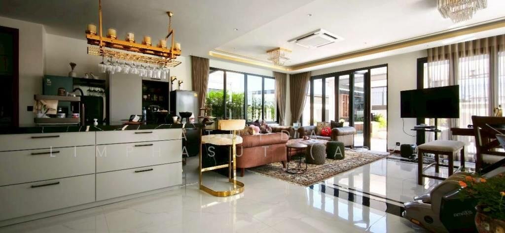 Villa in Nong Pla Lai, Chon Buri, Thailand 2 - 16762119