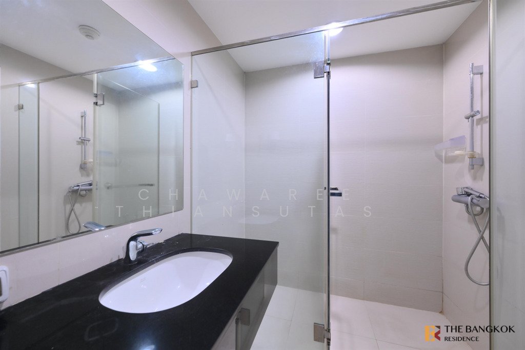 Condo in Huai Khwang, Krung Thep Maha Nakhon, Thailand 3 - 16702928